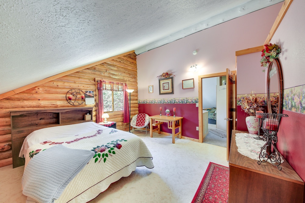 House (4 Bedrooms) photo 1