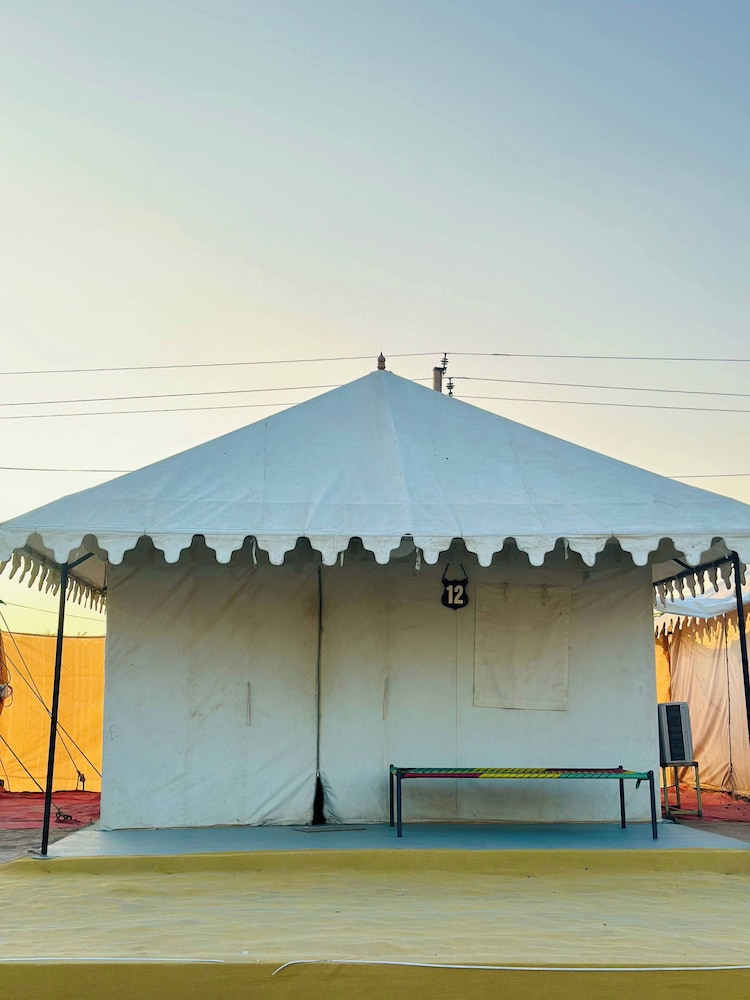 Deluxe Tent