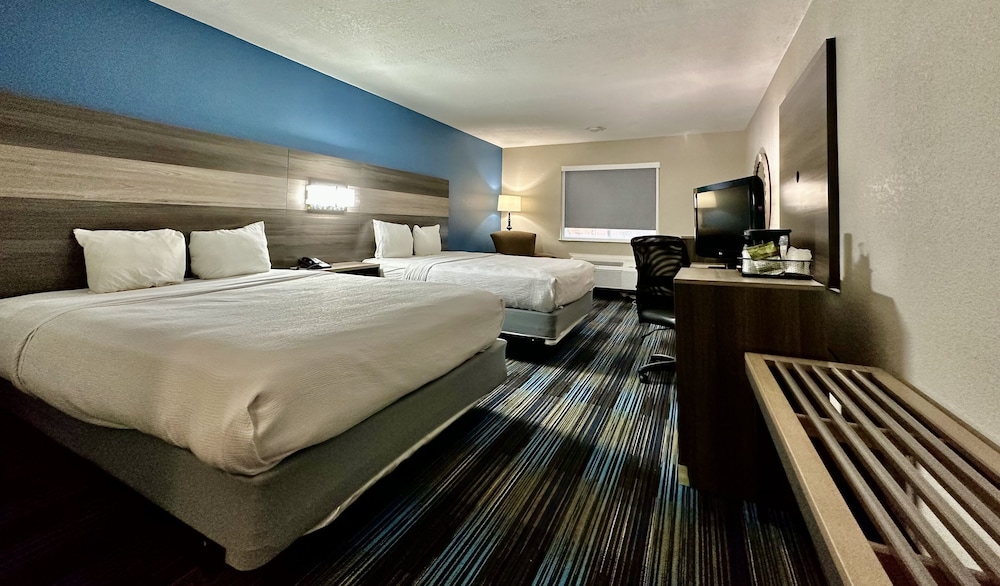 Room, 2 Queen Beds, Non Smoking - Photo 3
