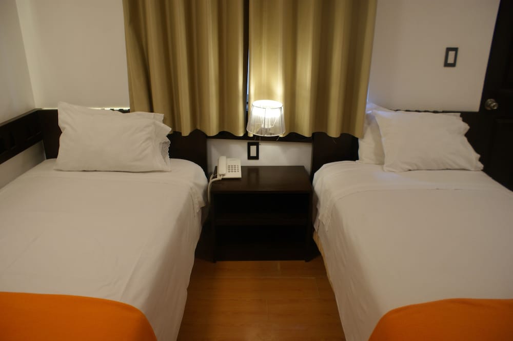 Standard Twin Room, 2 Twin Beds photo 1