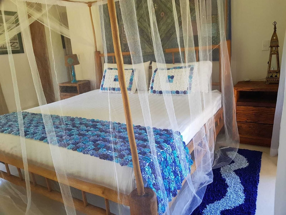 Standard Suite - Photo 1