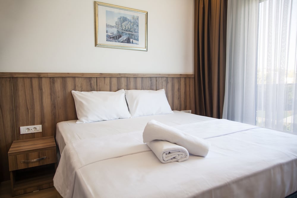 Standard Suite - Photo 5