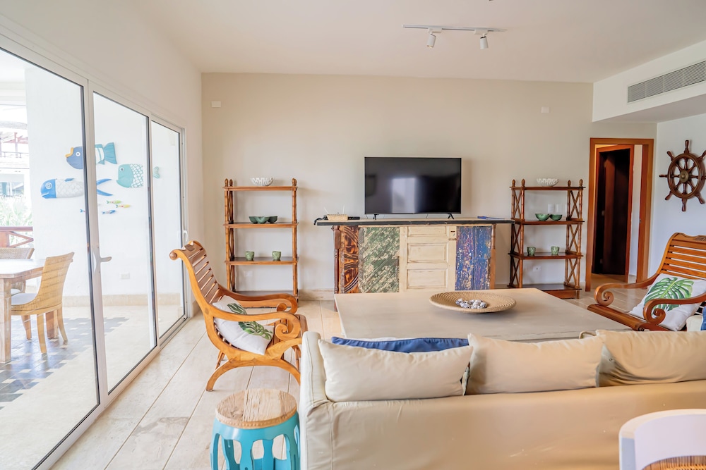 Exclusive Apartment, 3 Bedrooms, Terrace - Photo 18