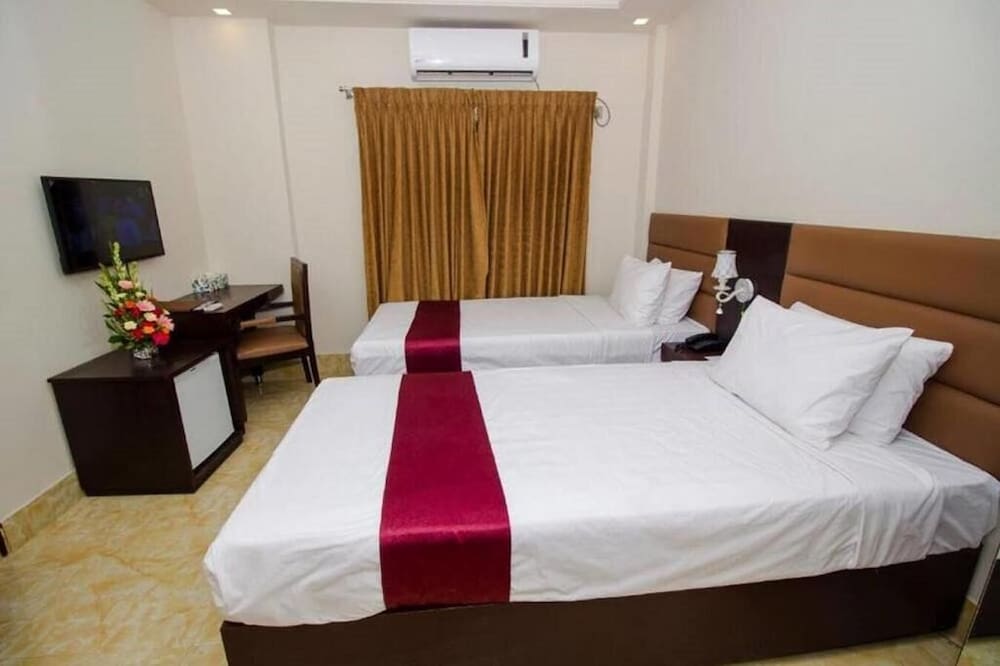 Deluxe Double or Twin Room, City View photo 3