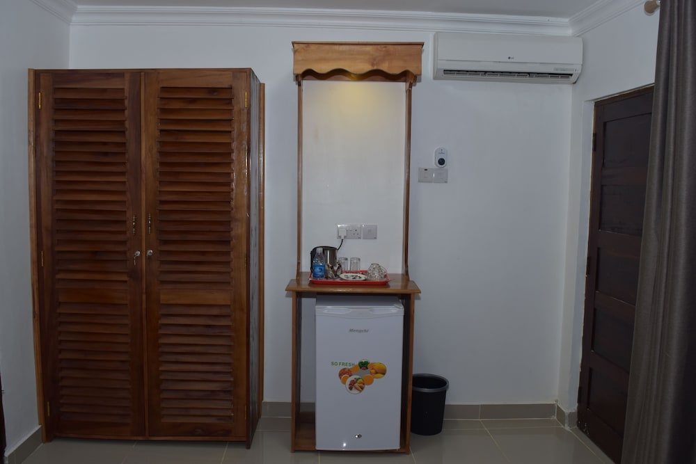 Basic Double Room, Private Bathroom, Garden Area