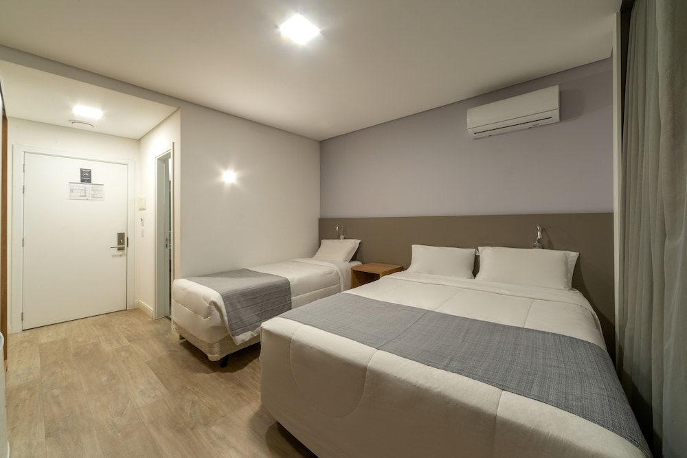 Deluxe Triple Room photo 1