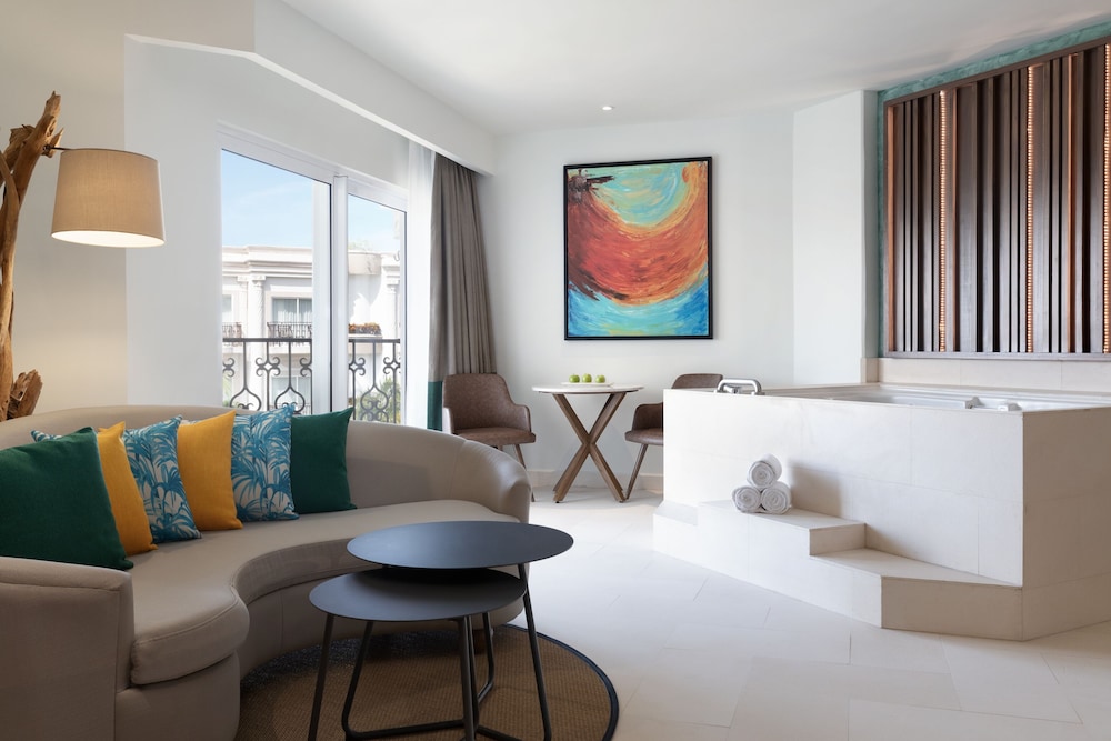 Junior Suite, 1 King Bed