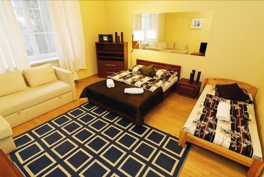 Apartment Selected at Check-In - different locations (6 adults) - Photo 3