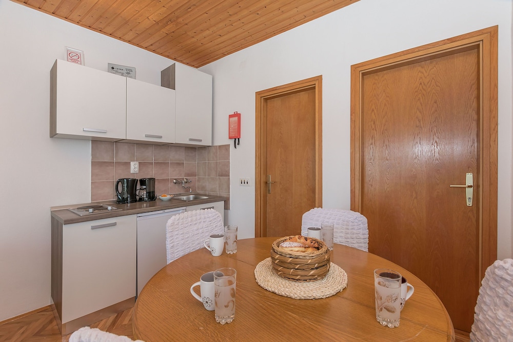 Apartment (A3) photo 2