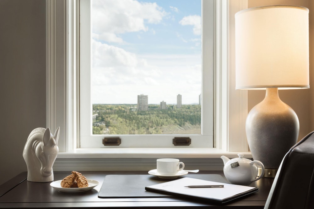 Suite, 1 Bedroom, Non Smoking, River View - Photo 3