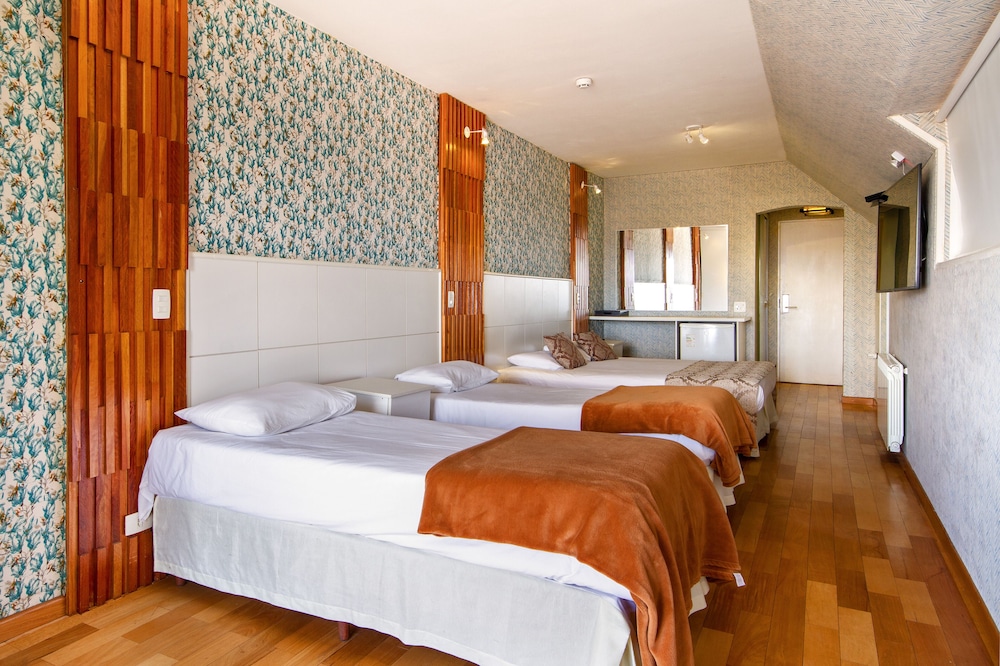 Quadruple Room with Private Pool