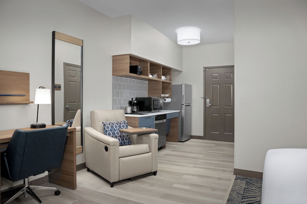 Studio Suite, 1 King Bed, Accessible Bathtub (Mobility) - Photo 8