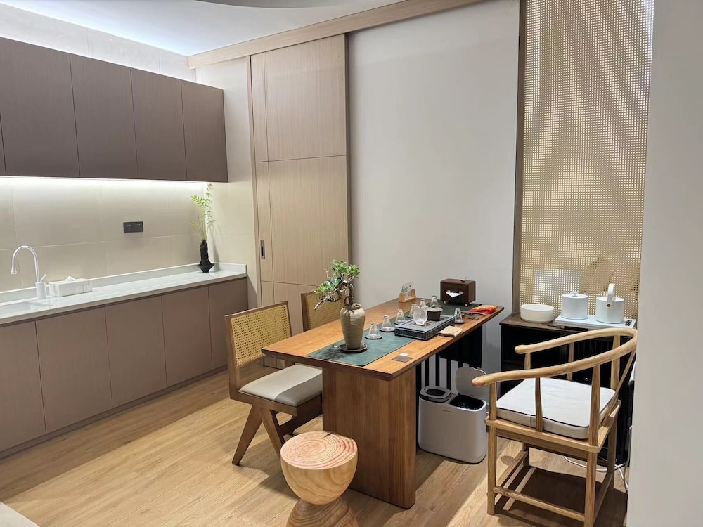 Superior Double Room, Canal View photo 1