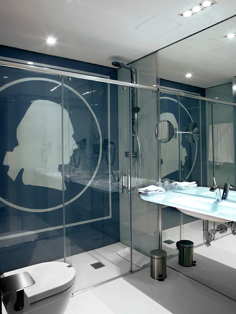 Standard Double or Twin Room - Photo 2