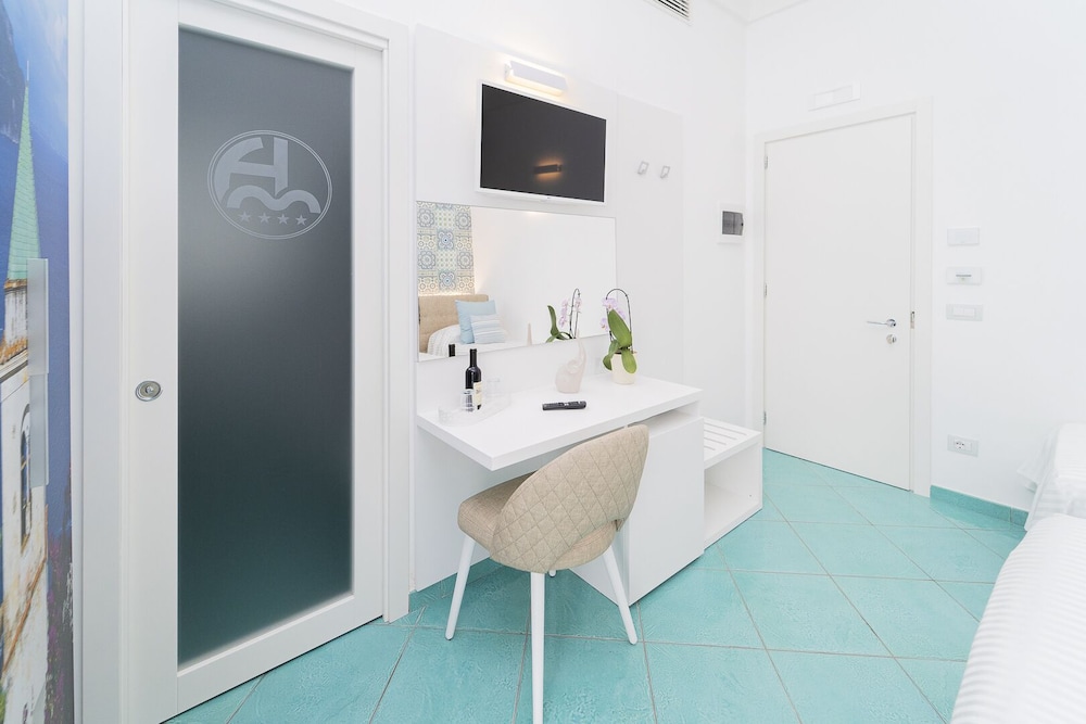 Superior Triple Room - Photo 5