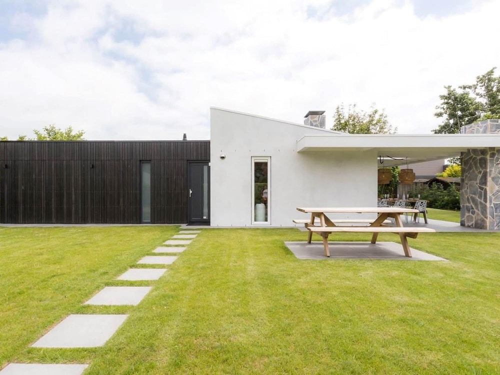 House photo 3