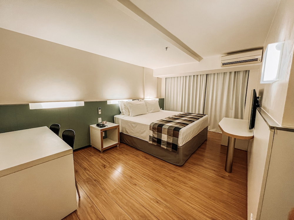 Standard Twin Room - Photo 6