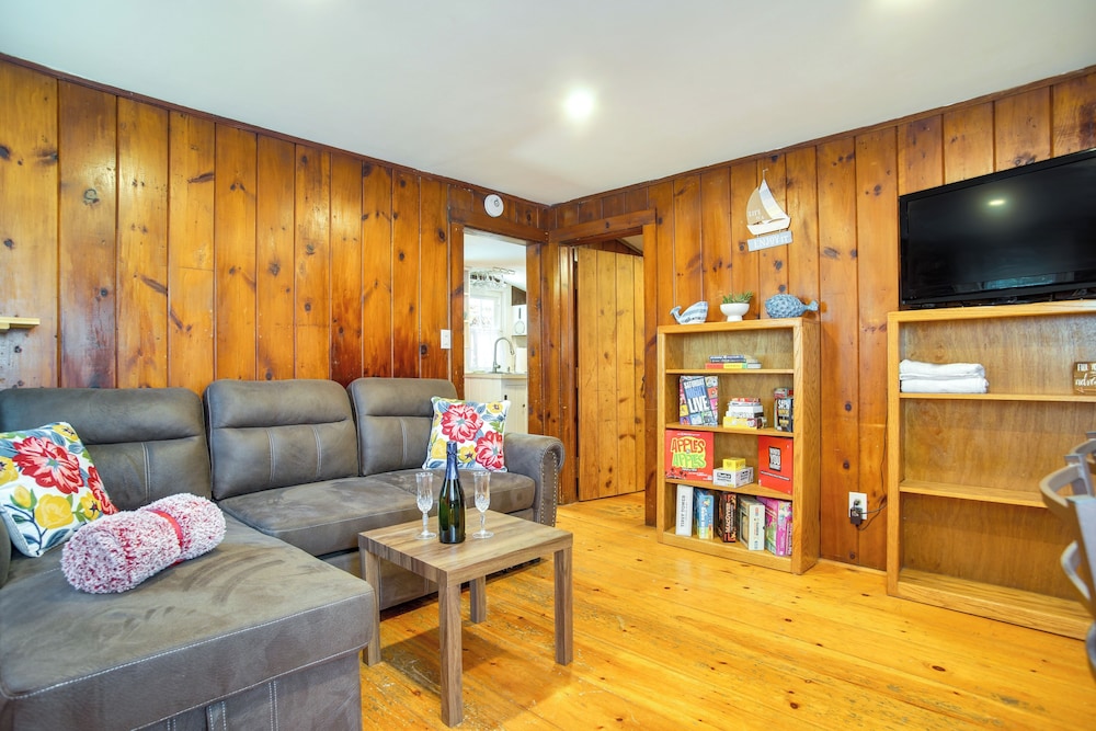 House (2 Bedrooms) photo 3