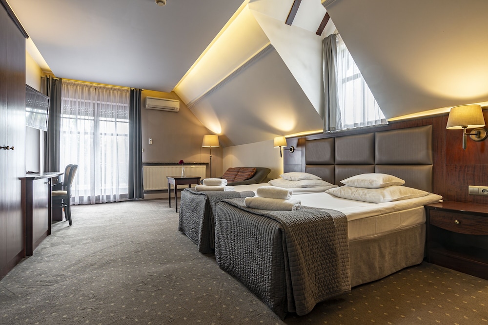 Business Twin Room, 1 Bedroom photo 1