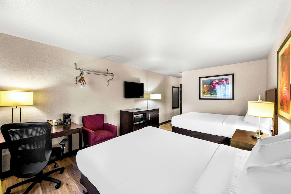 Deluxe Room, 2 Queen Beds (1st and 2nd Floor) - Photo 2