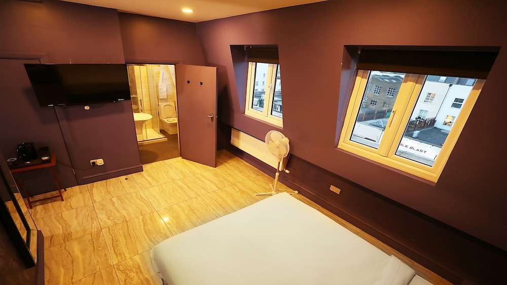 Family Double or Twin Room photo 2