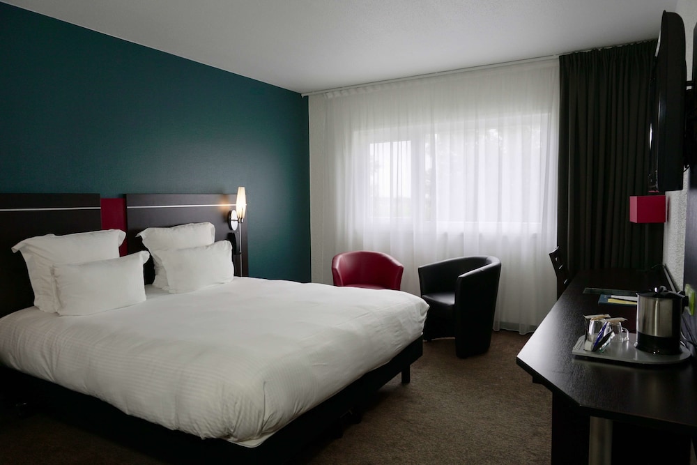 Classic Room, 1 King Bed (King) - Photo 3