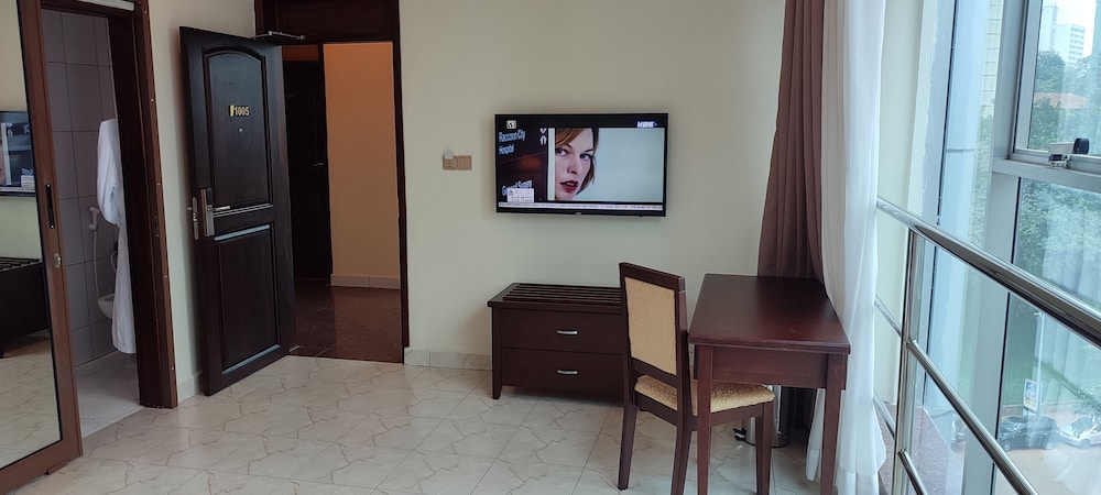 Deluxe Room with City view photo 2
