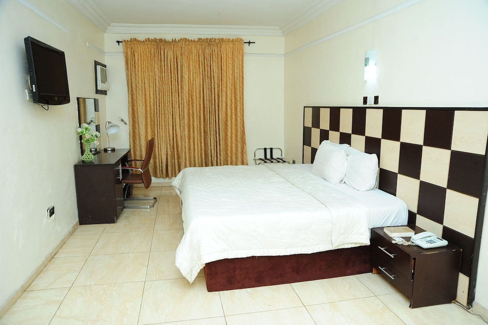 Executive Suite photo 1