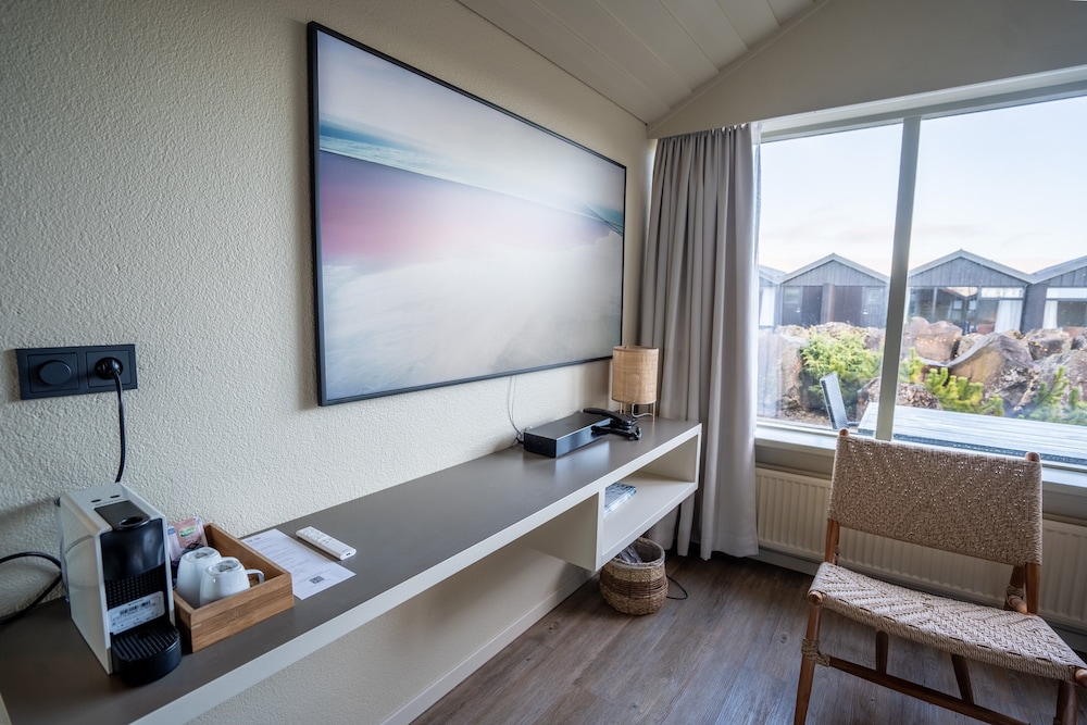 Superior Double or Twin Room with Hot Tub Access - Photo 5