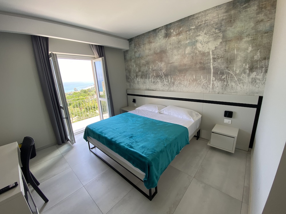 Family Suite photo 2