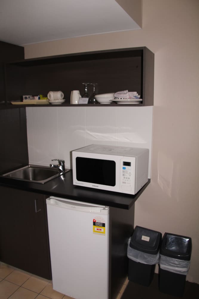 Deluxe Room, 1 Queen Bed - Photo 4