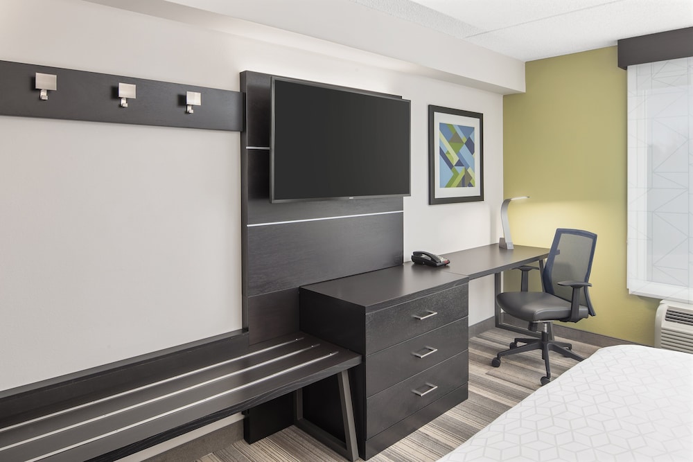 Standard Room, 1 King Bed (Leisure) - Photo 6