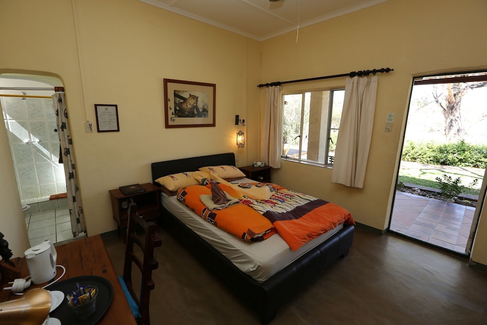 Double Room (Small - Colonial House) photo 3