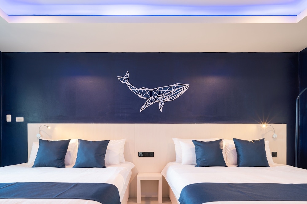 Premier Twin Room - Photo 2