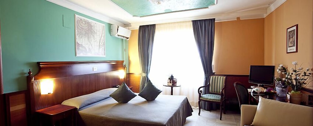 Economy Double or Twin Room - Photo 4