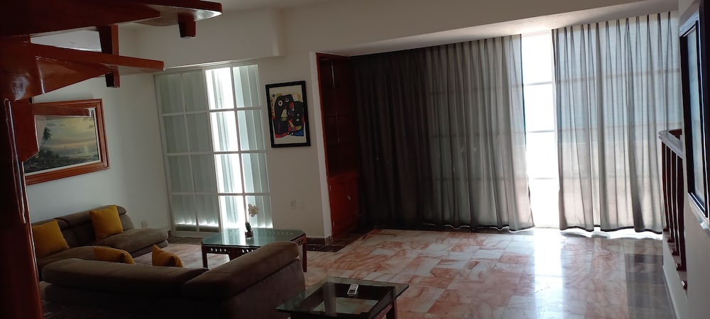 Two Bedroom Ocean View - Photo 13