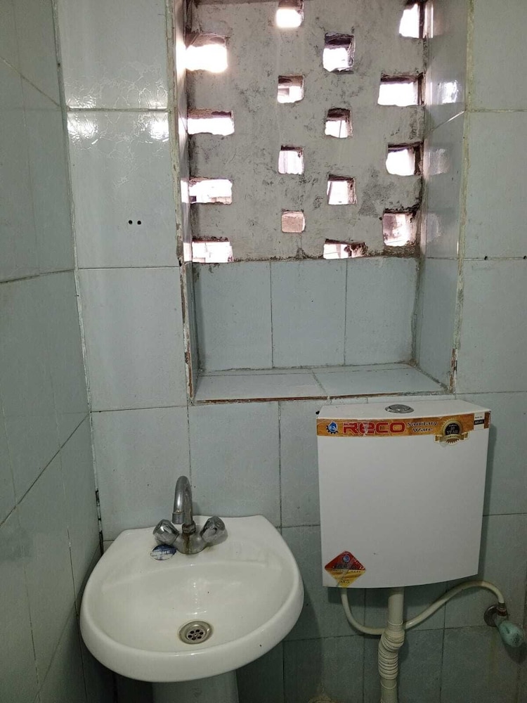 Standard Single Room photo 3
