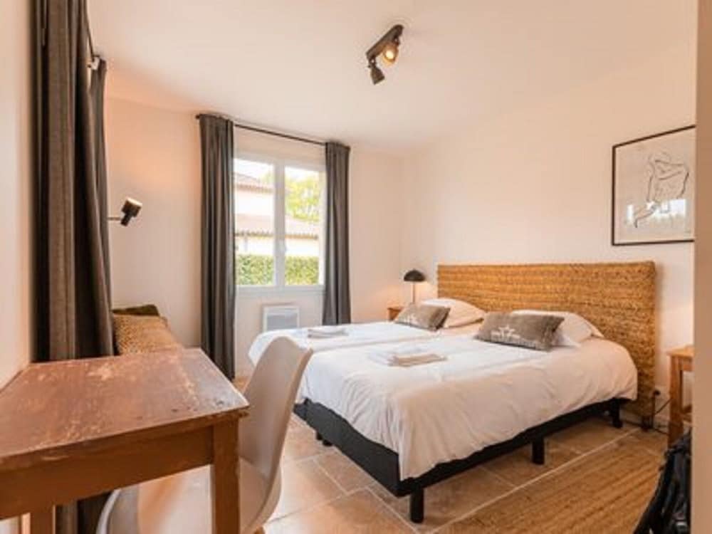 Villa photo 2
