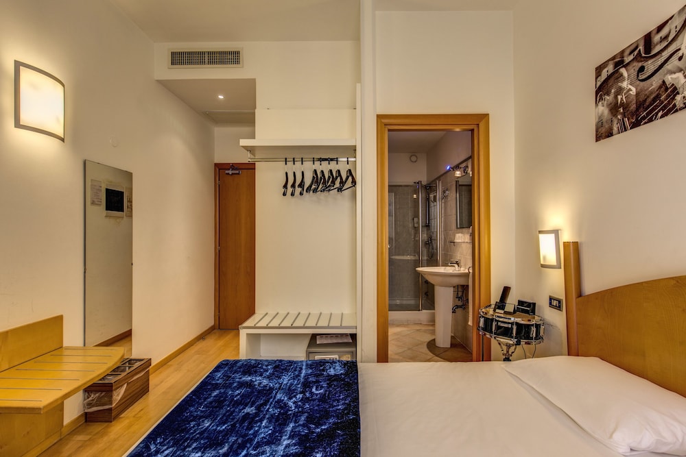 Economy Double Room, 1 Double Bed