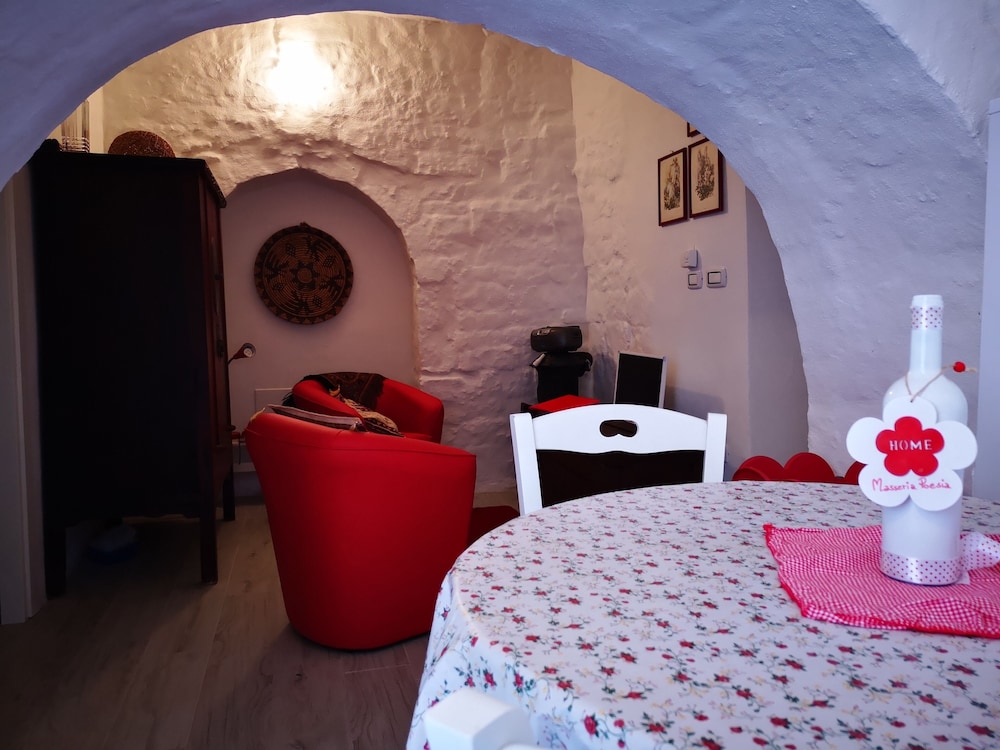 Traditional Apartment, 1 Bedroom (Red) photo 2