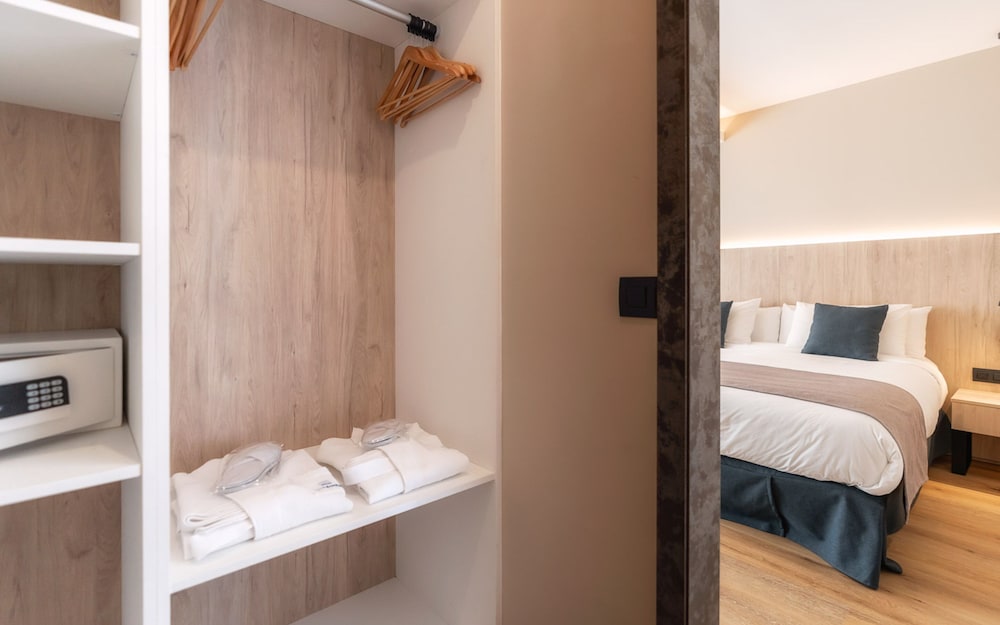 Comfort Room Comfort Room
