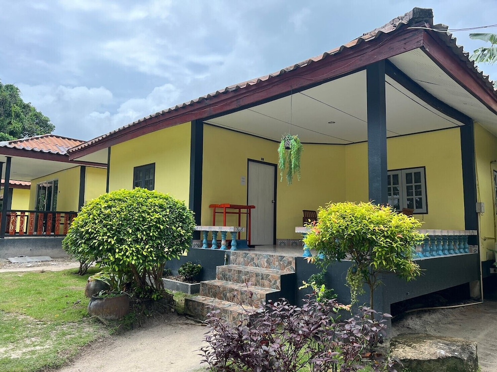 2-Bedroom Bungalow photo 3