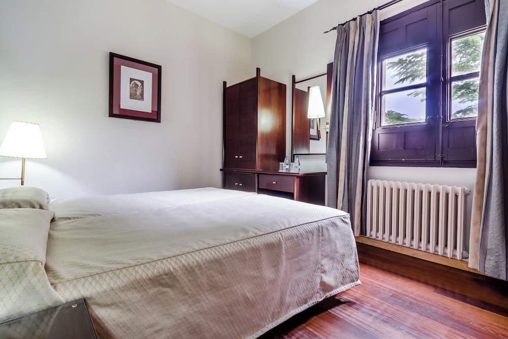 Double Room Single Use - Photo 5