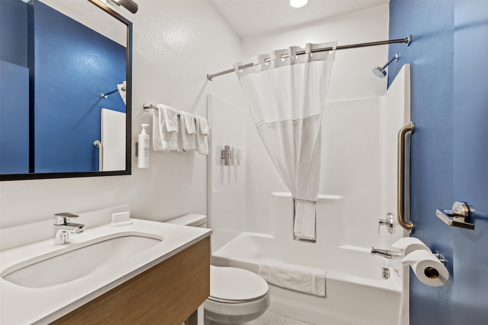 Suite, Multiple Beds photo 2
