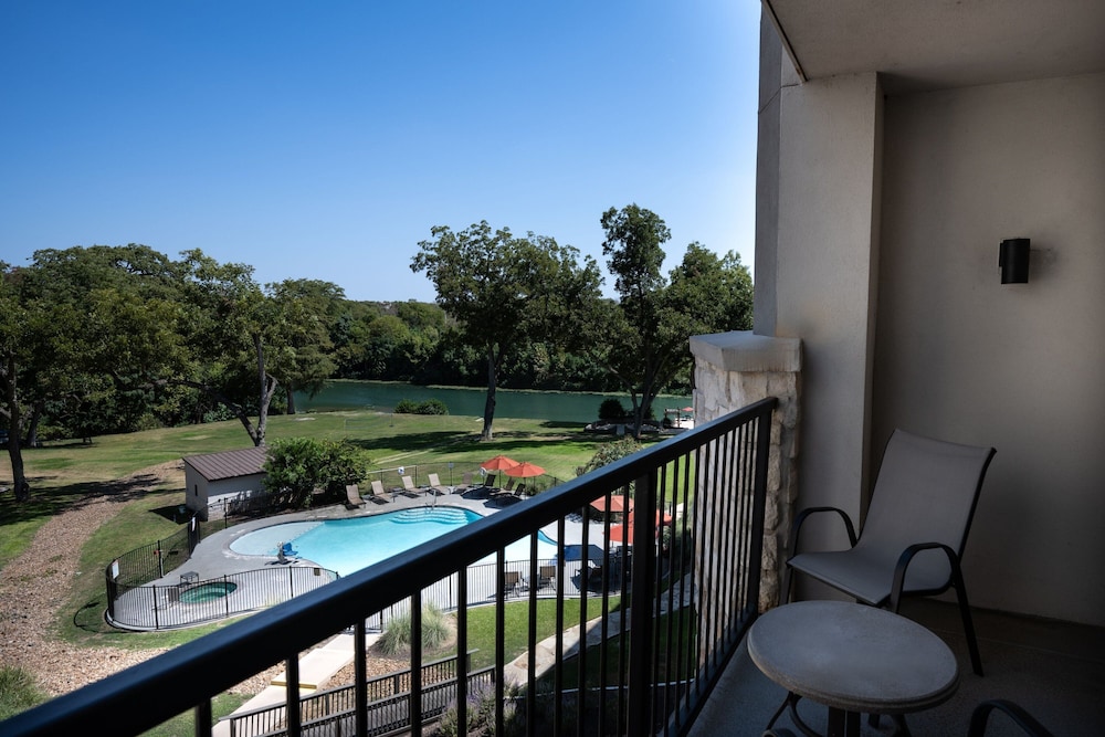 Room, 2 Queen Beds, River View (Hearing Accessible) - Photo 2