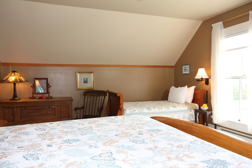 Comfort Triple Room photo 2