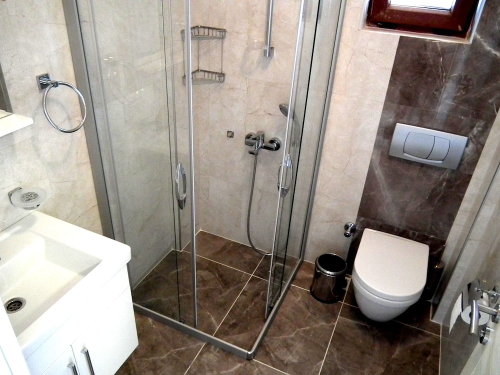 Villa photo 2