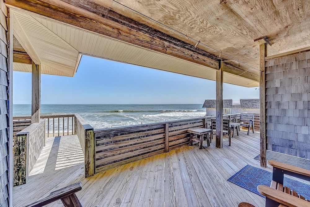 Superior Suite, Multiple Beds, Ocean View, Executive Level photo 3