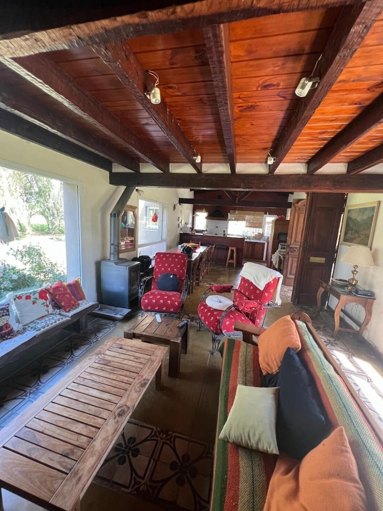 House, 4 Bedrooms, Accessible, Smoking photo 1