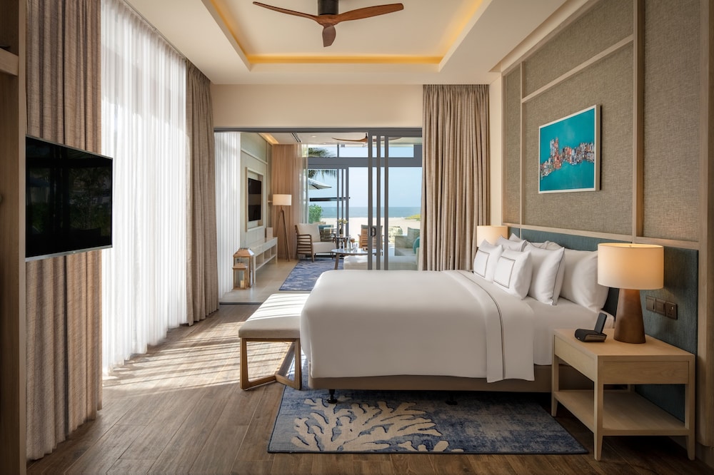 The Level 2-Bedroom Oceanfront Pool Villa - Photo 5